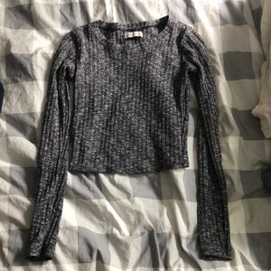 XS Abercrombie cropped sweater